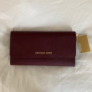 Michael Kors Jet Set Travel Trifold Leather Wallet in Merlot